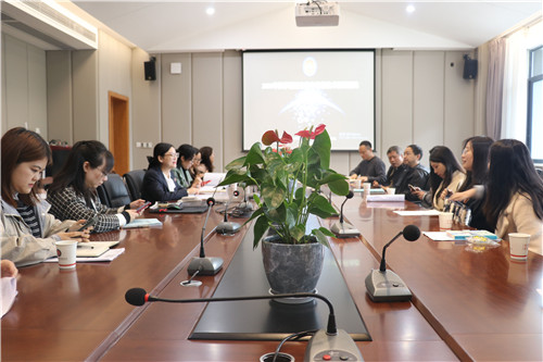 立足新教材，鉆研新教法，推進(jìn)信息學(xué)科建設(shè)